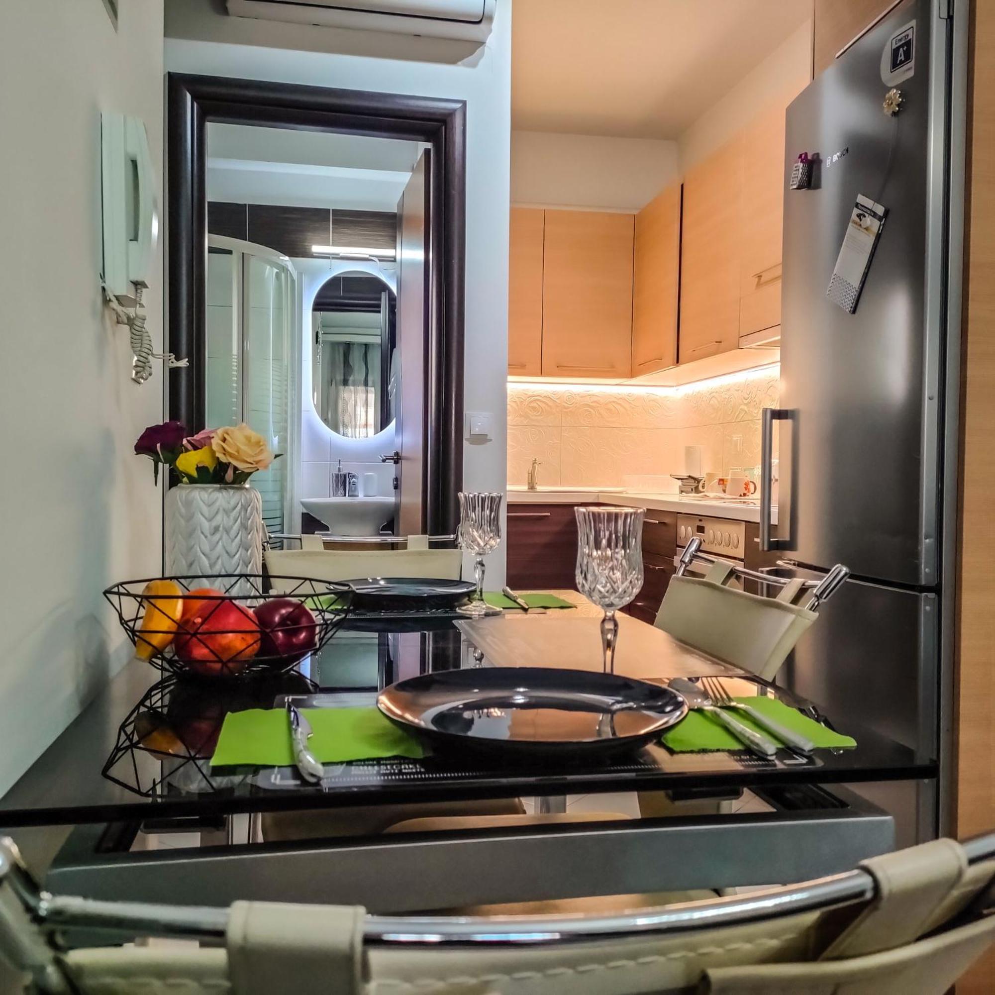 Χλιδατο-Ονειρεμενο-Μοντερνο Διαμερισμα!!! Apartamento Larissa Exterior foto